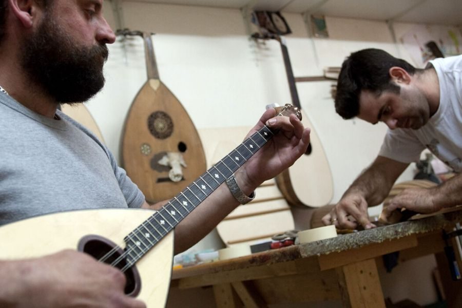 Bouzouki the instrument synonymous with Greek music Athens Insider